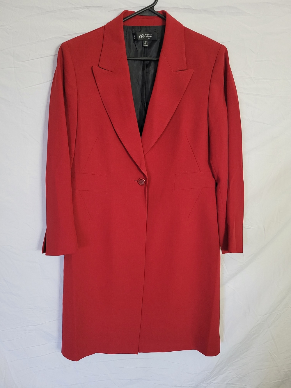 Kasper Bold Red Single-Button Long Trench Coat